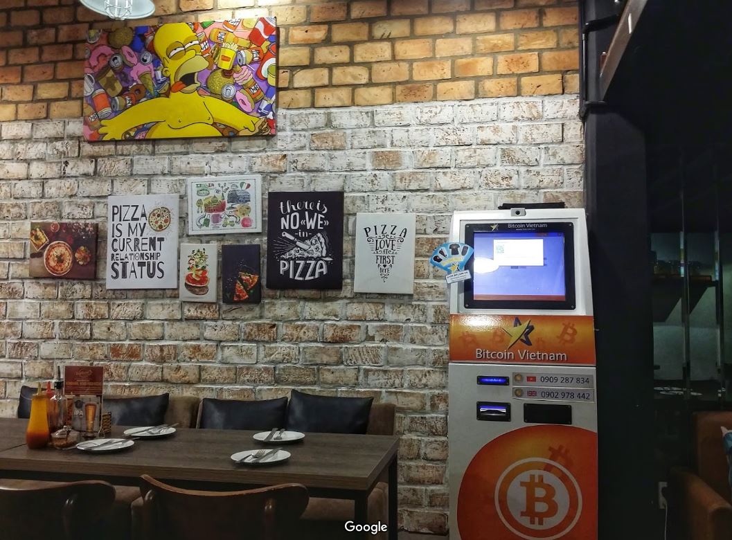 BitcoinVN BTM placed at Italiani’s Pizza Han Thuyen restaurant in 2017