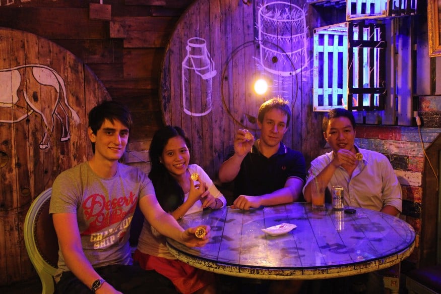 Đồng sáng lập Bitcoin Việt Nam (từ trái qua phải) Aleksander Winter, Nguyễn Trần Bảo Phương, Dominik Weil và Phil Trinh. Ảnh: Bitcoin Vietnam.